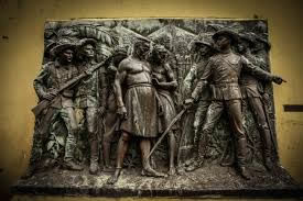 The capture of Ngungunyane, bronze, 2,80 x 1,90 m. Museum of Military History, Maputo 